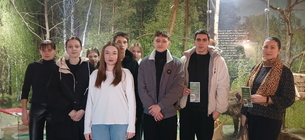 Зеленые страницы будущего:  учащиеся СШ №4 г. Климовичи в Климовичском лесхозе! 