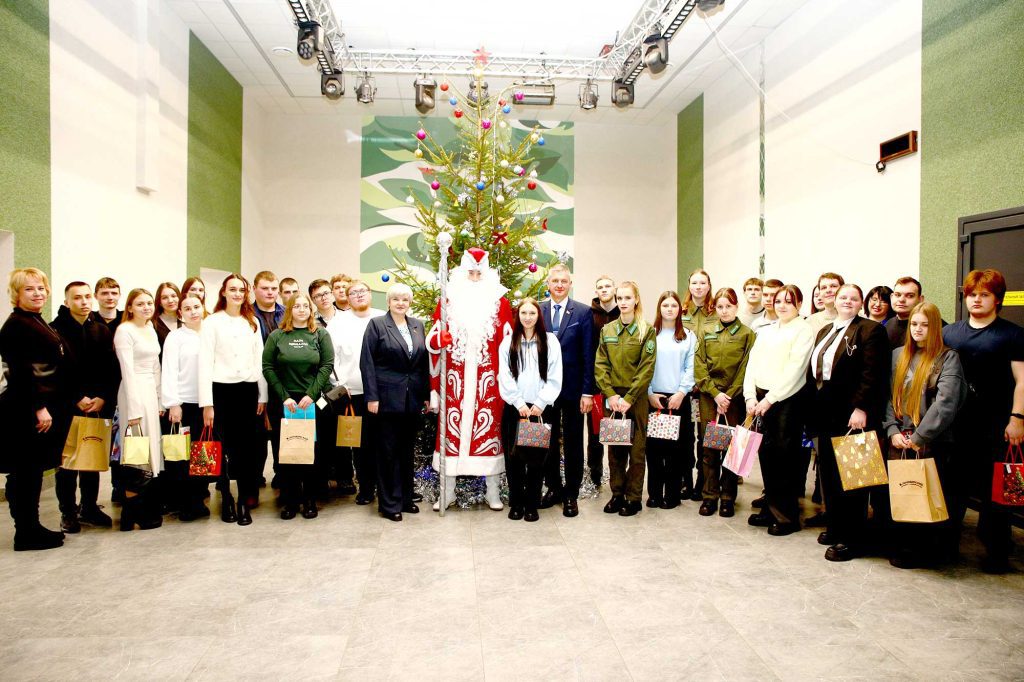 Молодые специалисты Климовичского лесхоза встретились с председателем Климовичского РИК Пугачем В.Н.!