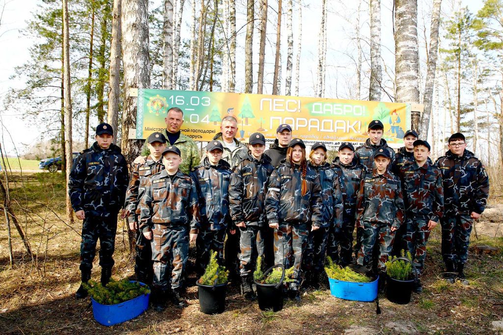 Встречаем участников акции.